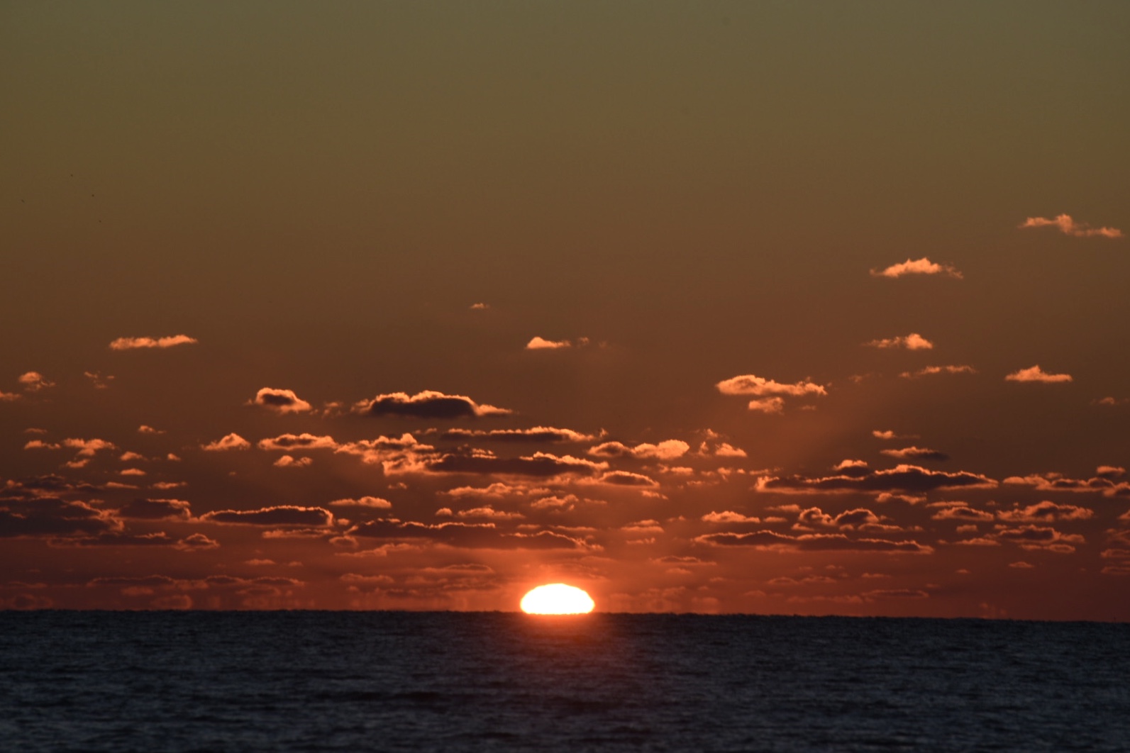 Il Brindisi di Capodanno: lultimo tramonto dellanno 2019